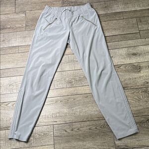 Athleta Women Ruched leg Light Gray Joggers Size 4 tall
